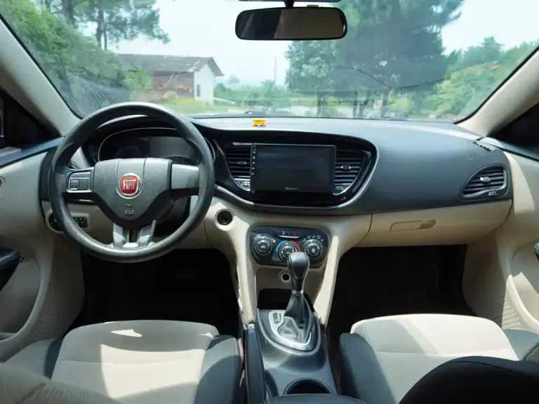 Fiat Viaggio 1.4 T Auto Joy