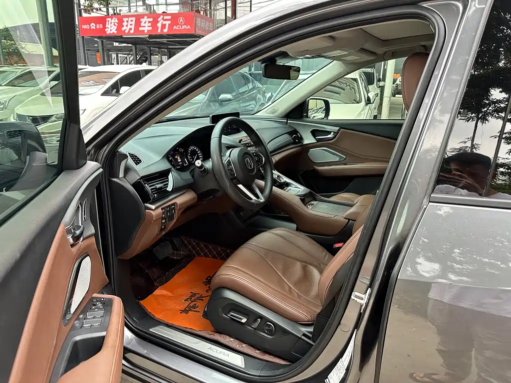 Acura RDX 2.0 T Premium CN-VI