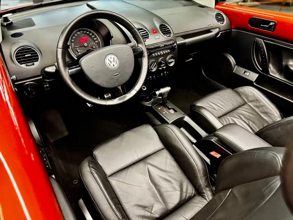 Beetle 2.0 BlackOrange Convertible Luxury