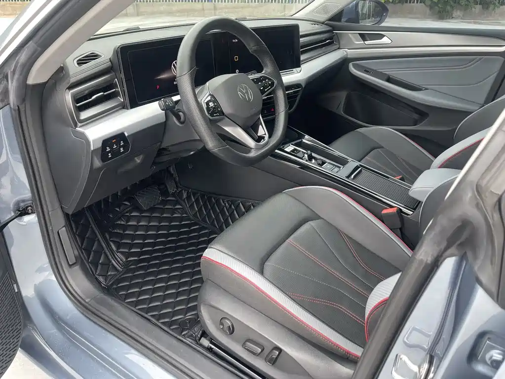 Lamando Lamando L 280 TSI DSG Spicy Cool