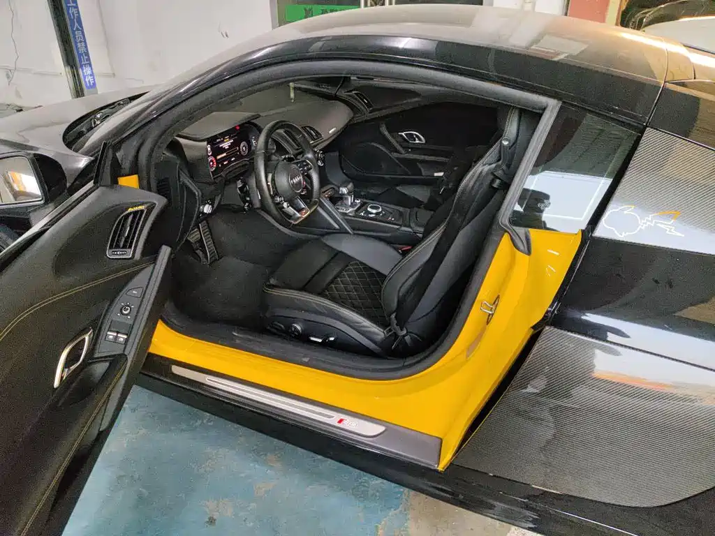 Audi R8 V10 Coupe Performance
