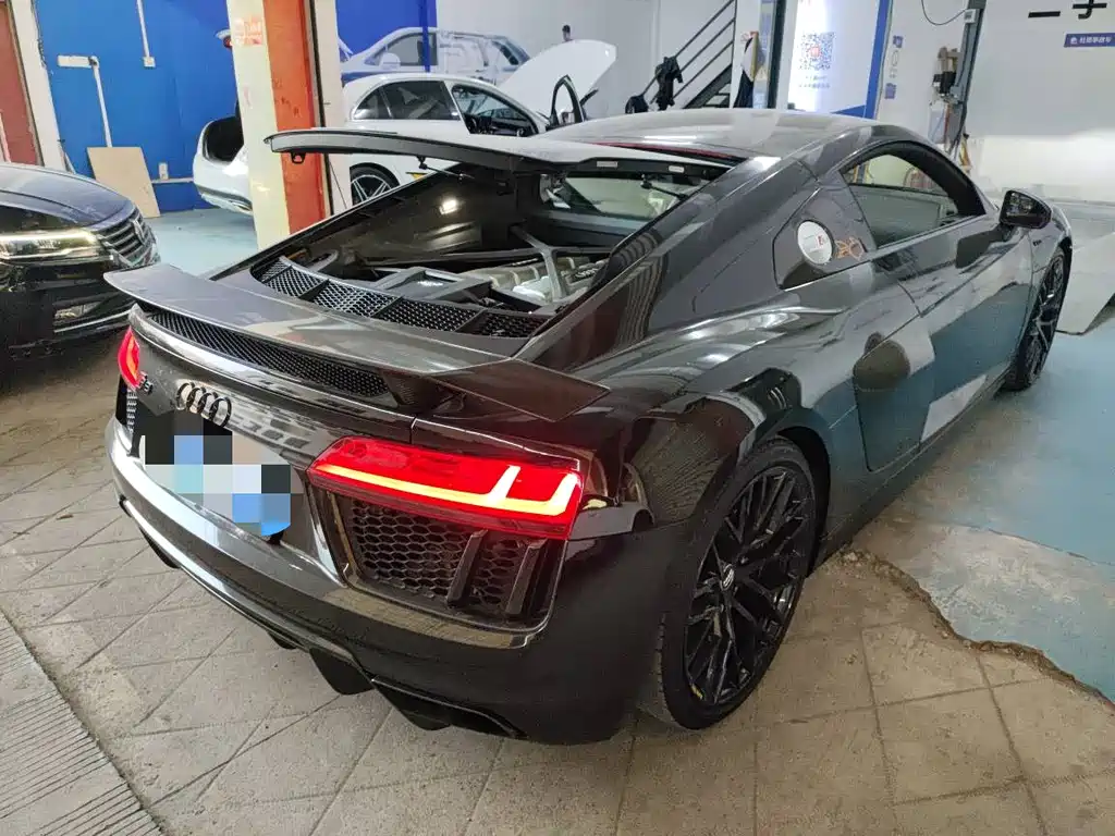 Audi R8 V10 Coupe Performance