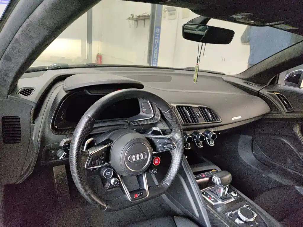Audi R8 V10 Coupe Performance