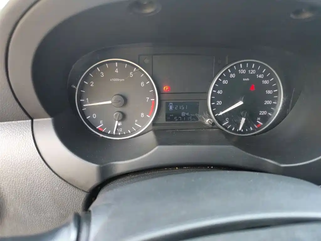 Refine M3 瑞风M3 2022款 PLUS 宜家版 1.8 L 舒适型