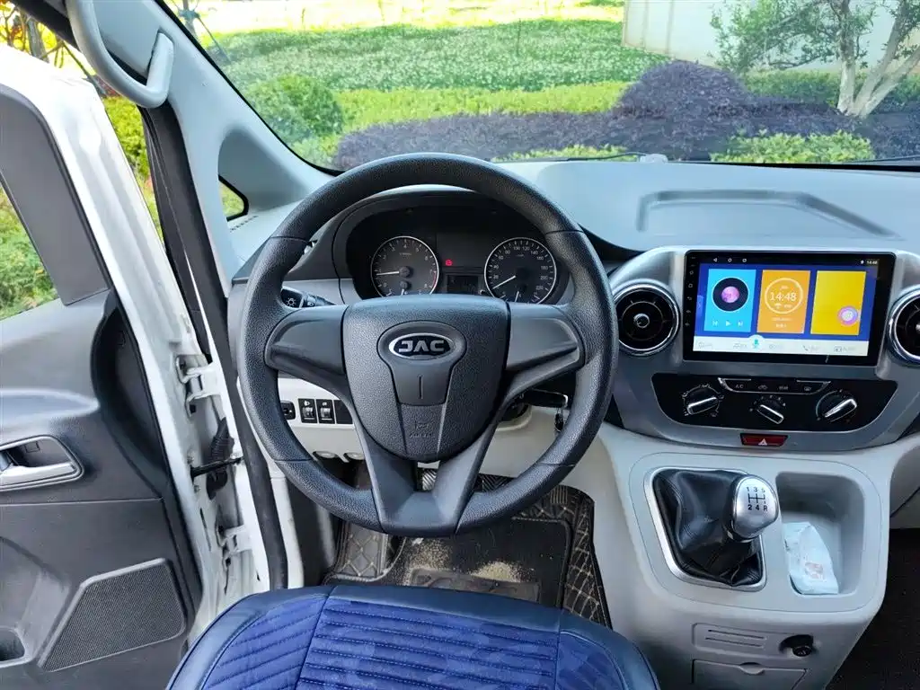 Refine M3 瑞风M3 2022款 PLUS 宜家版 1.8 L 舒适型