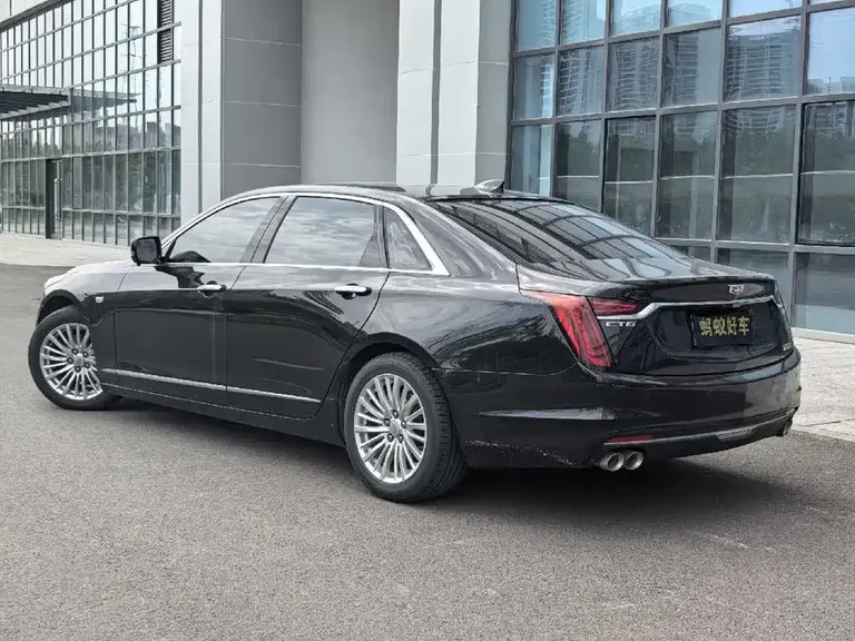 Cadillac CT6 28 T Style