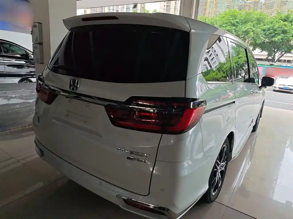 Odyssey 2.0 L e:HEV Sharp· Shine Enjoyment