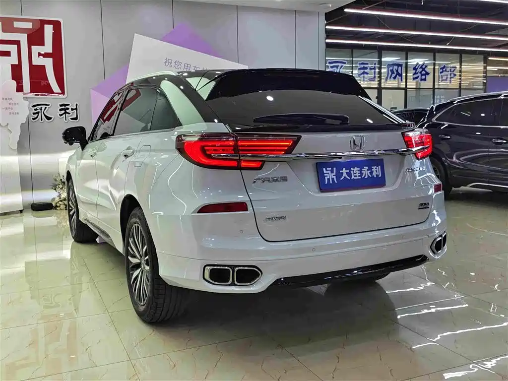 Avancier 370 TURBO 4 WD Premium