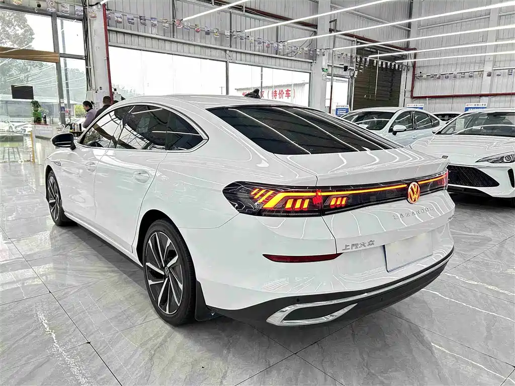 Lamando Lamando L 280 TSI DSG Super Hot Flagship