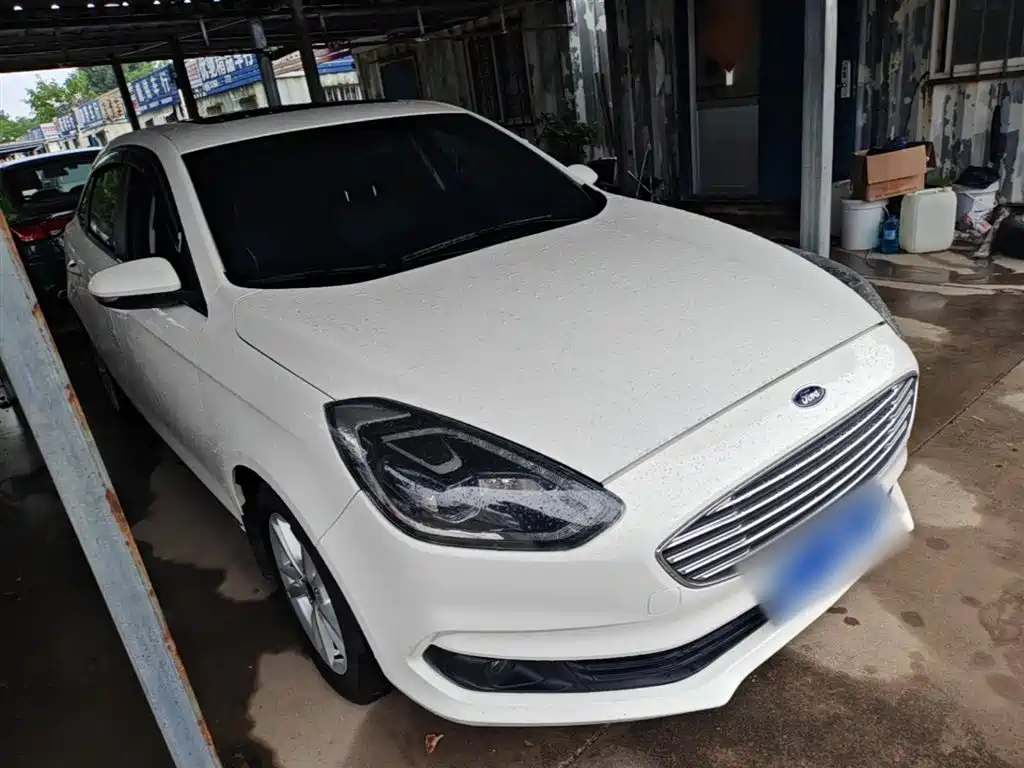 Escort Facelift 1.5 L Auto Joy CN-VI
