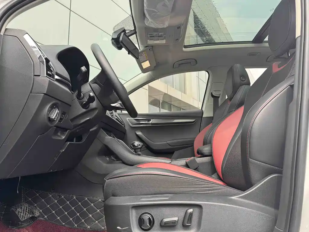 Karoq 柯珞克 2024款 TSI280 奢享版