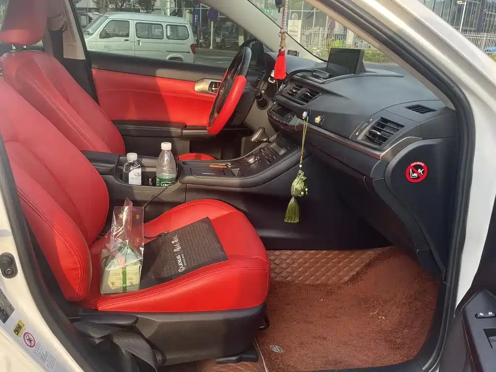 Lexus CT CT200 h Elite Mono CN-V