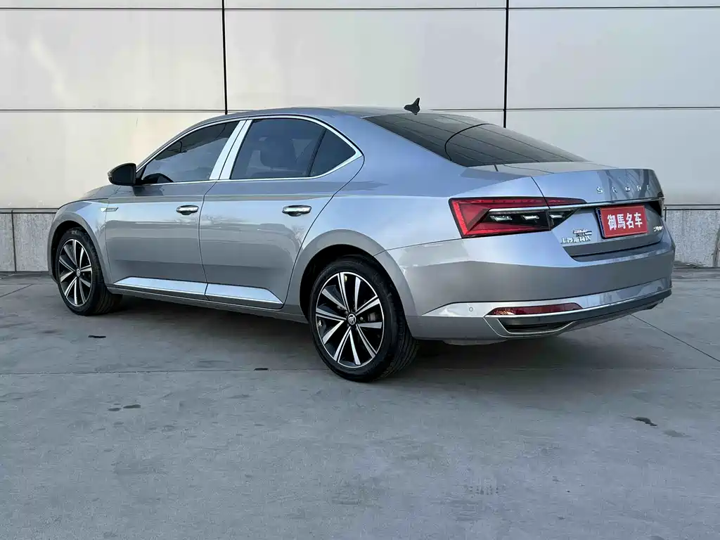Superb TSI280 DSG Premium