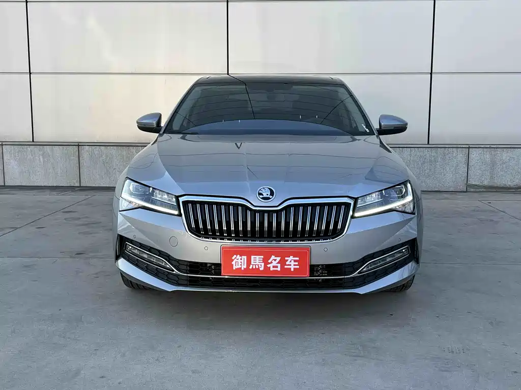 Superb TSI280 DSG Premium