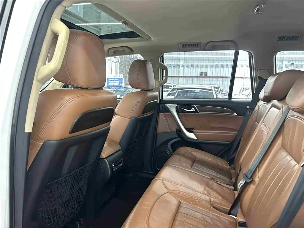 Haval H9 2.0 T 4 WD Luxury 7-seat