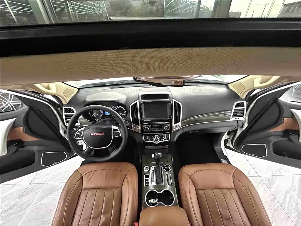 Haval H9 2.0 T 4 WD Luxury 7-seat