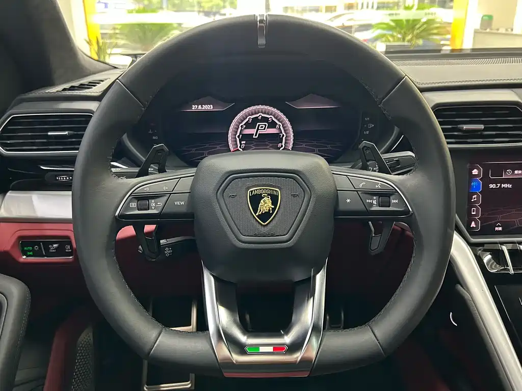 Urus 4.0 T V8