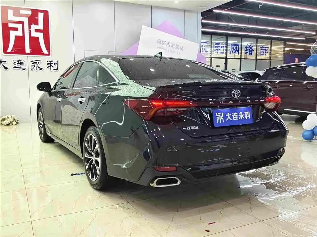 Avalon 2.5 L Luxury