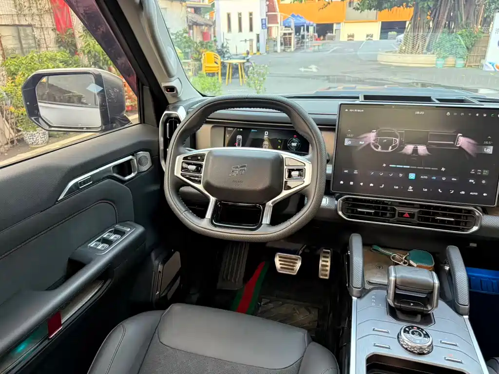 Jetour Traveller 2.0 T 4 WD Cross PRO
