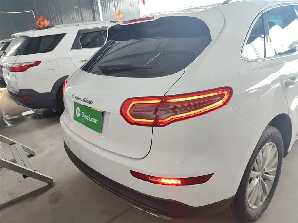 Zotye SR9 2.0 T Auto Ultimate Heart