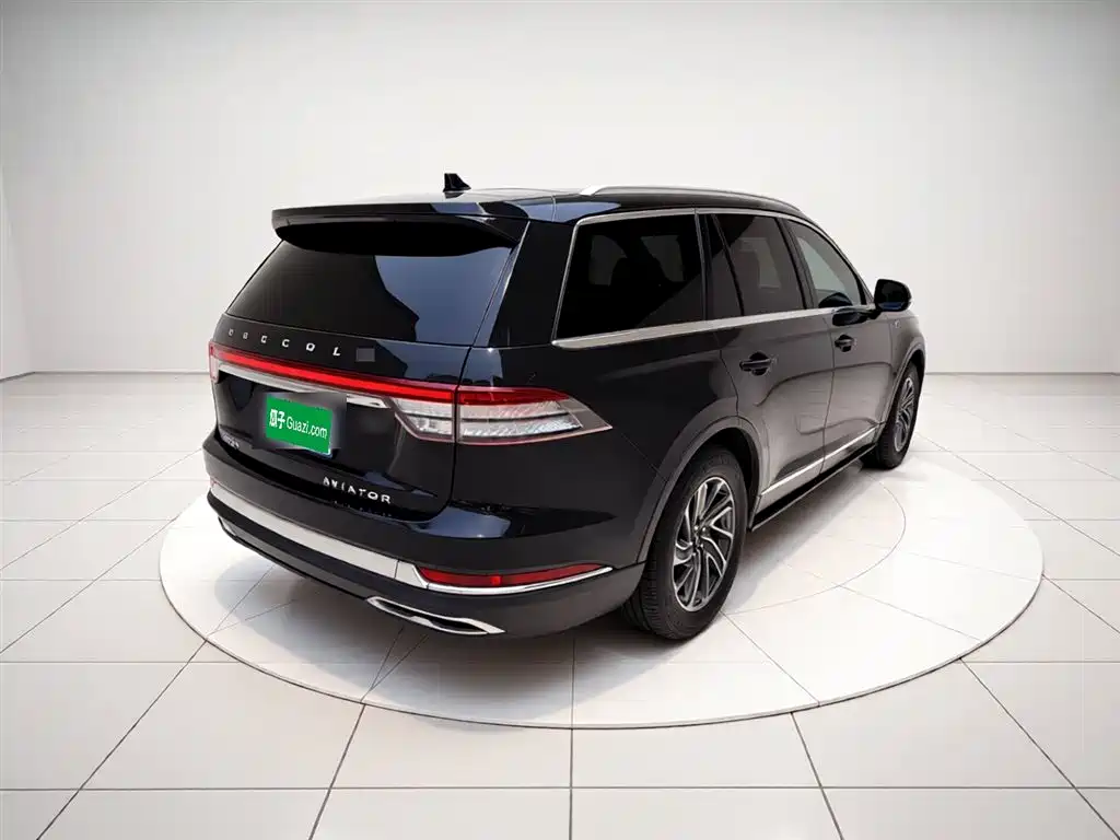 Aviator 3.0 T V6 4 WD Premium