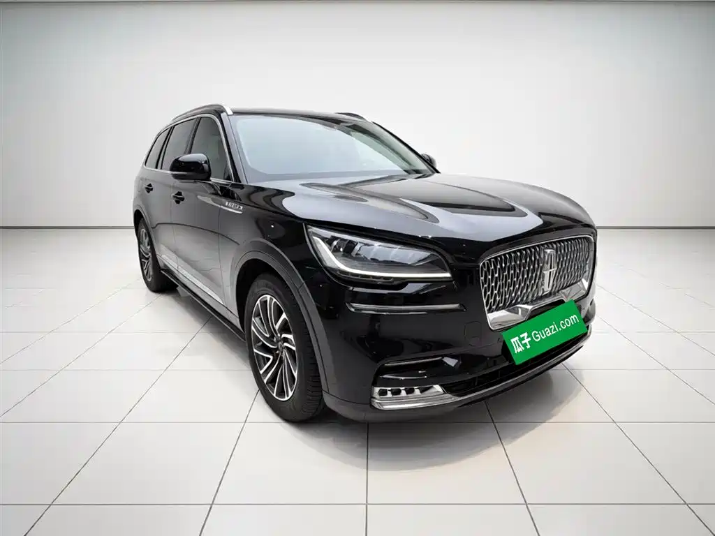 Aviator 3.0 T V6 4 WD Premium