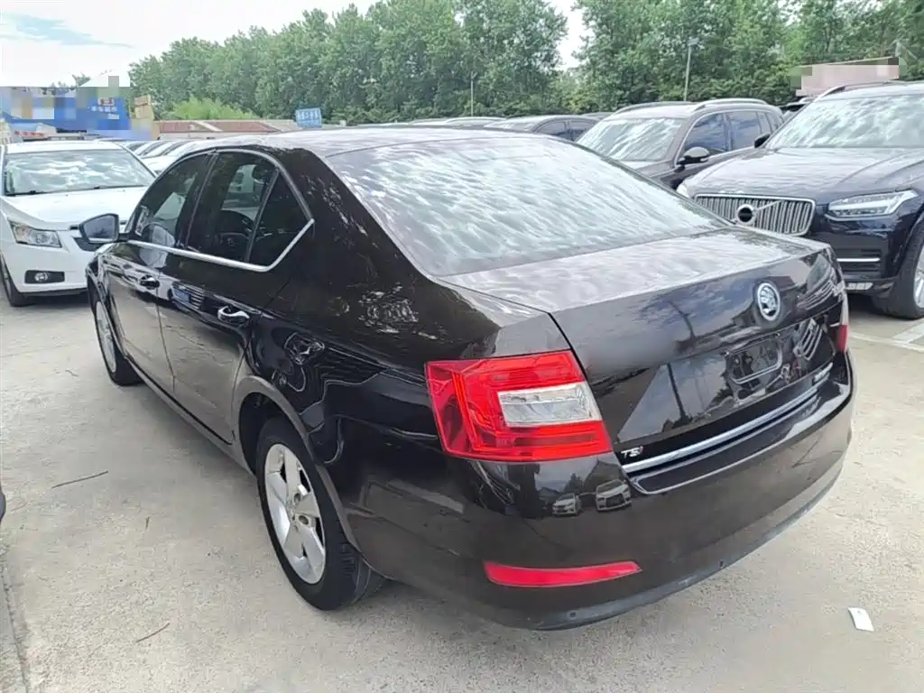 Octavia 1.4 TSI DSG Elegant
