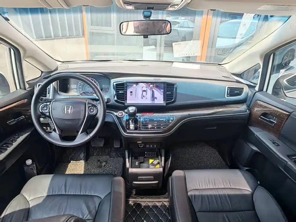 Odyssey Facelift 2.4 L Smart Enjoyment