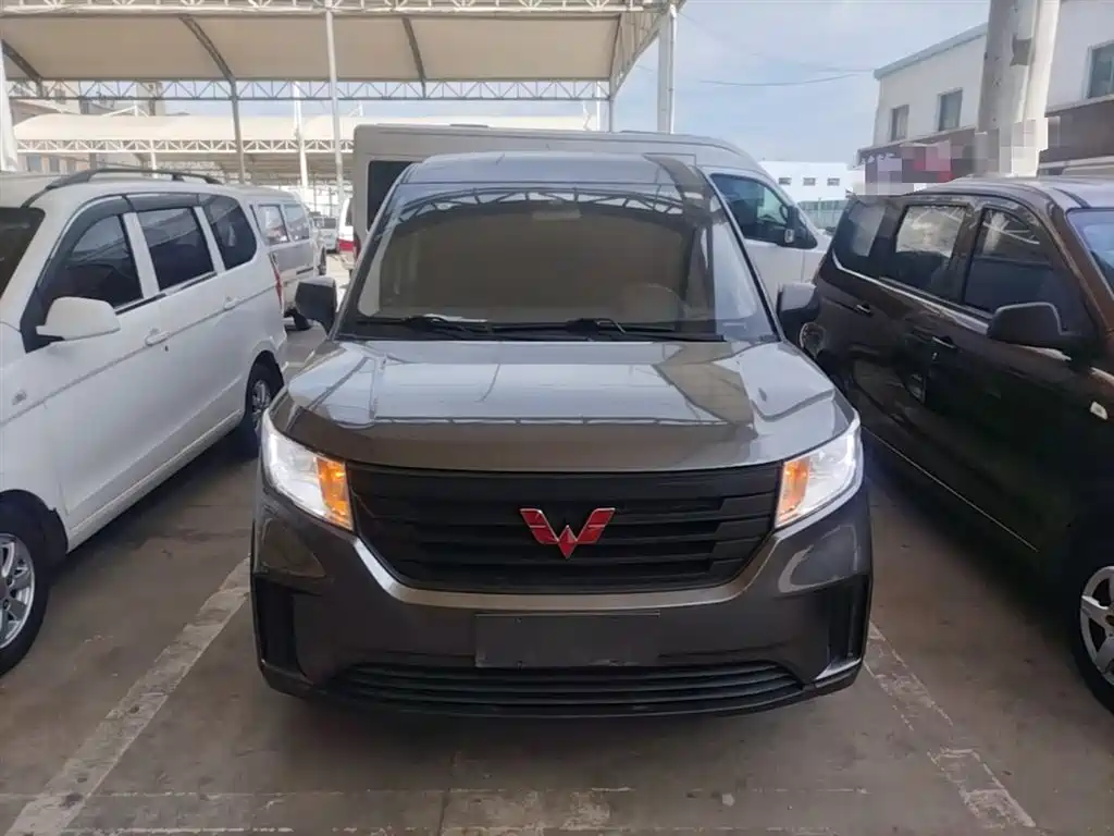 Wuling Journey 五菱征程 2022款 2.0 L 手动创业型