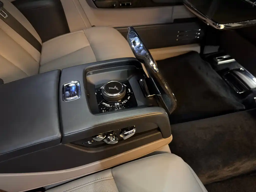 Phantom 6.7 T LWB Range