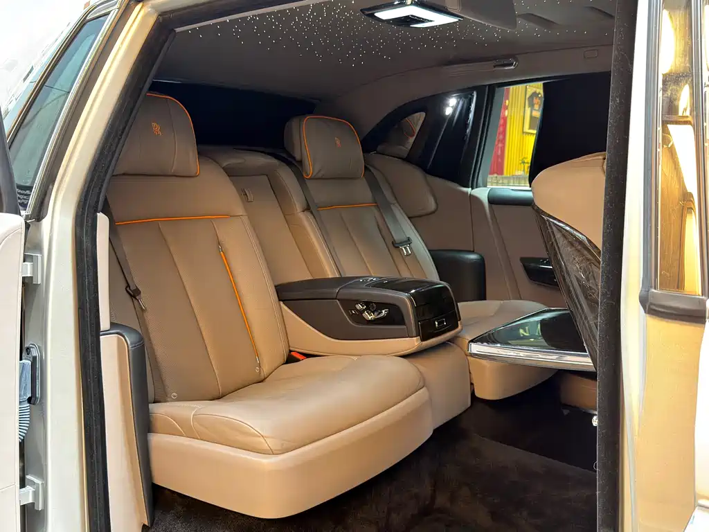 Phantom 6.7 T LWB Range