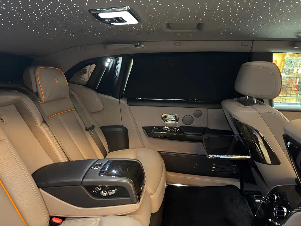 Phantom 6.7 T LWB Range
