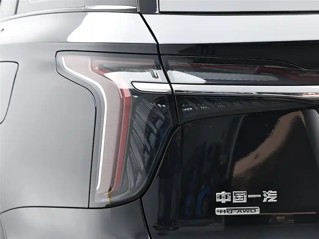 Hongqi HS7 2.0 T Auto 4 WD Flagship Enjoyment 7-seat