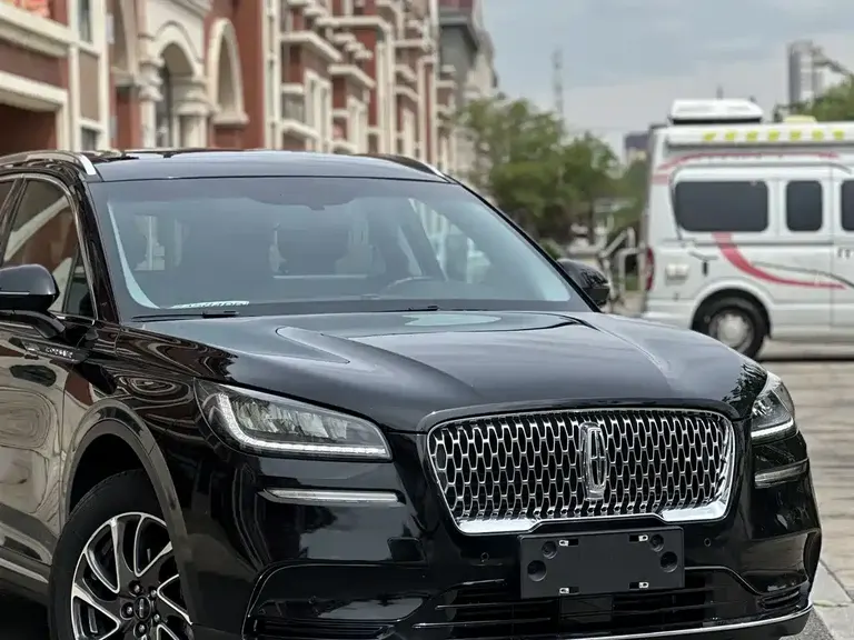 Lincoln Corsair 2.0 T 2 WD Premium
