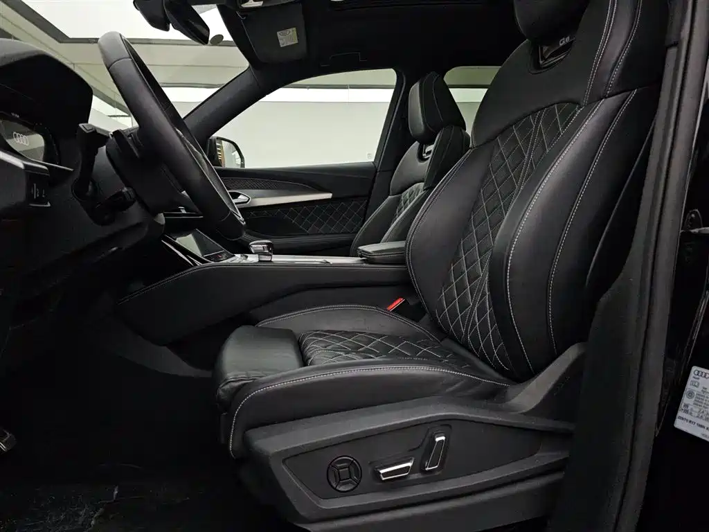Audi Q6 50 TFSI quattro Lingyun edition one