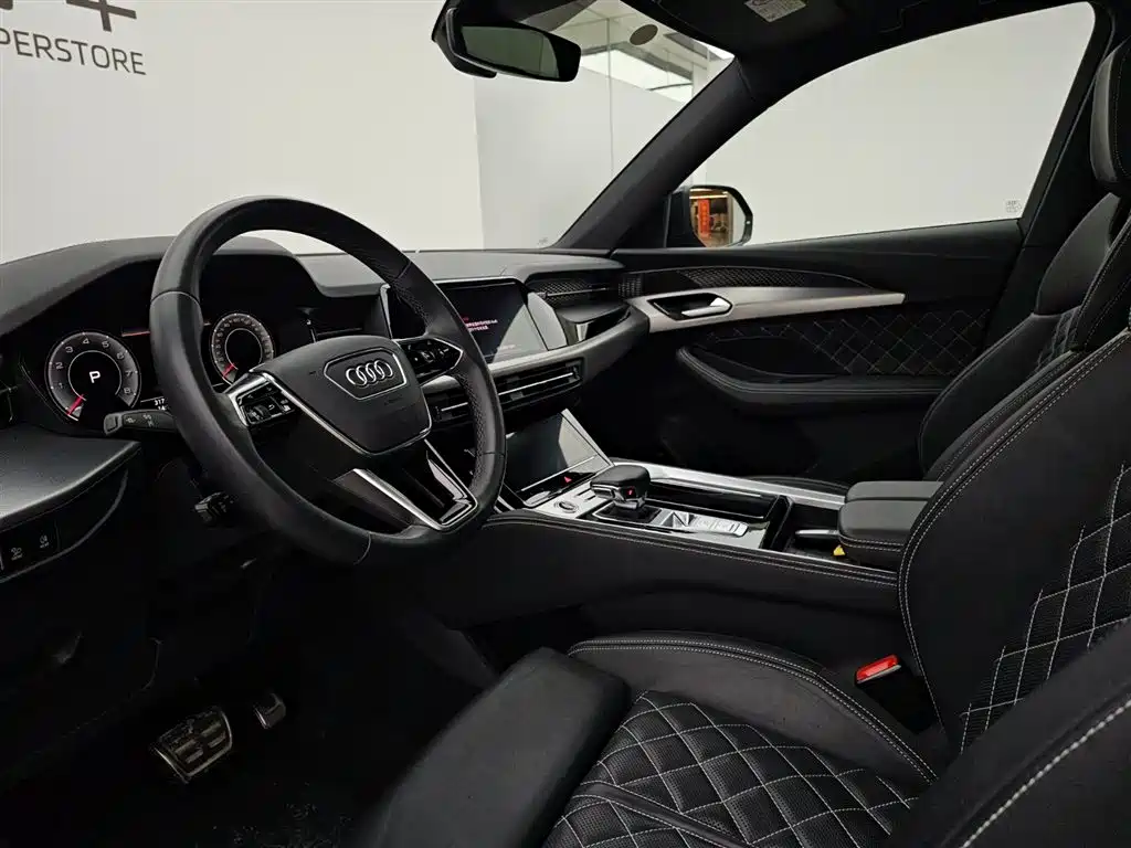 Audi Q6 50 TFSI quattro Lingyun edition one