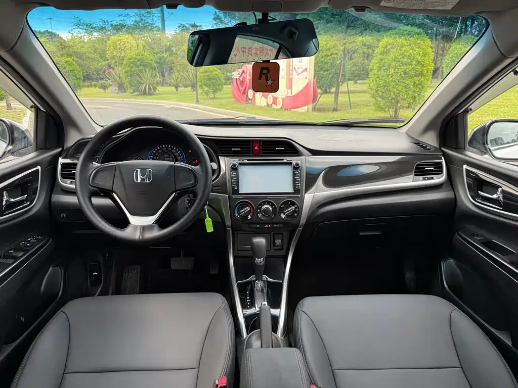 Crider 1.8 L Auto Comfort