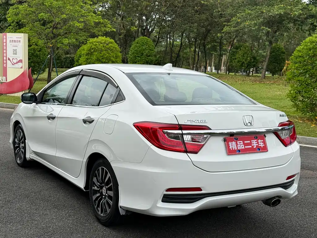 Crider 1.8 L Auto Comfort