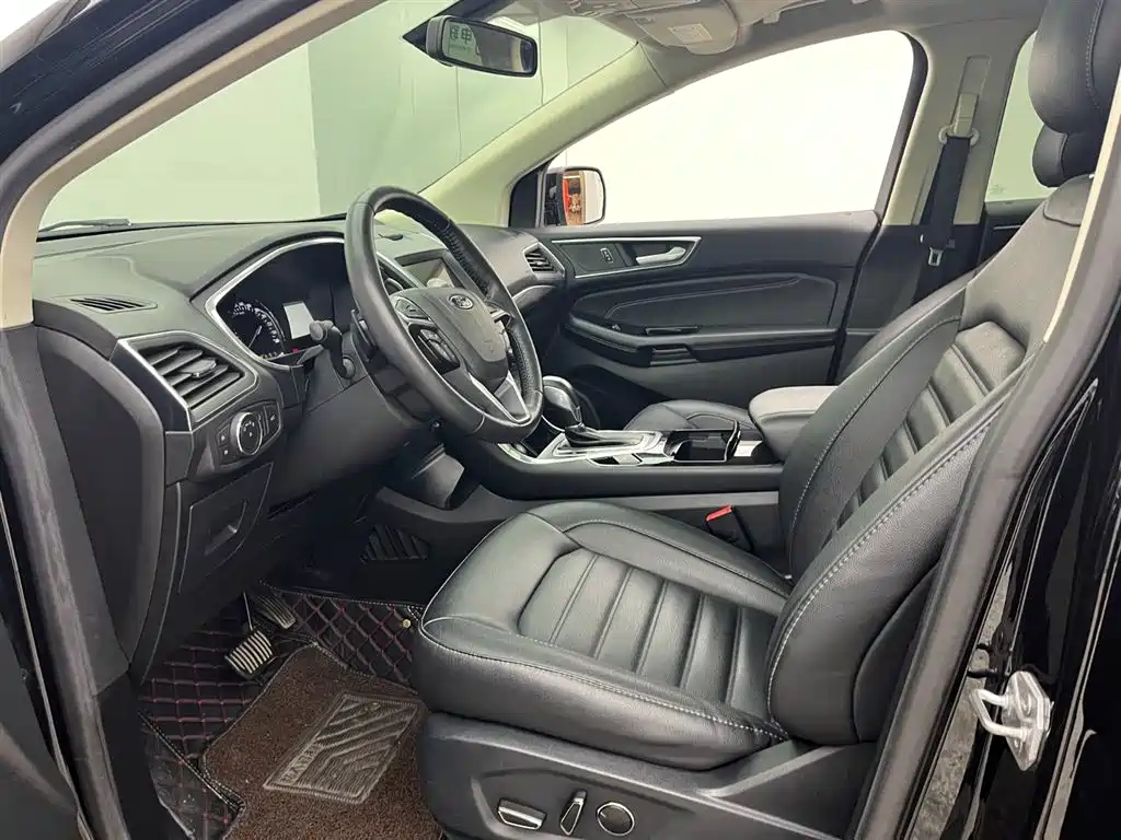 Edge EcoBoost 245 2 WD Grand Sharp 7-seat CN-VI