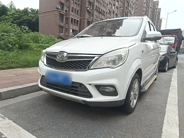 BAIC Huansu H2 1.5 L AMT Luxury BJ415 C