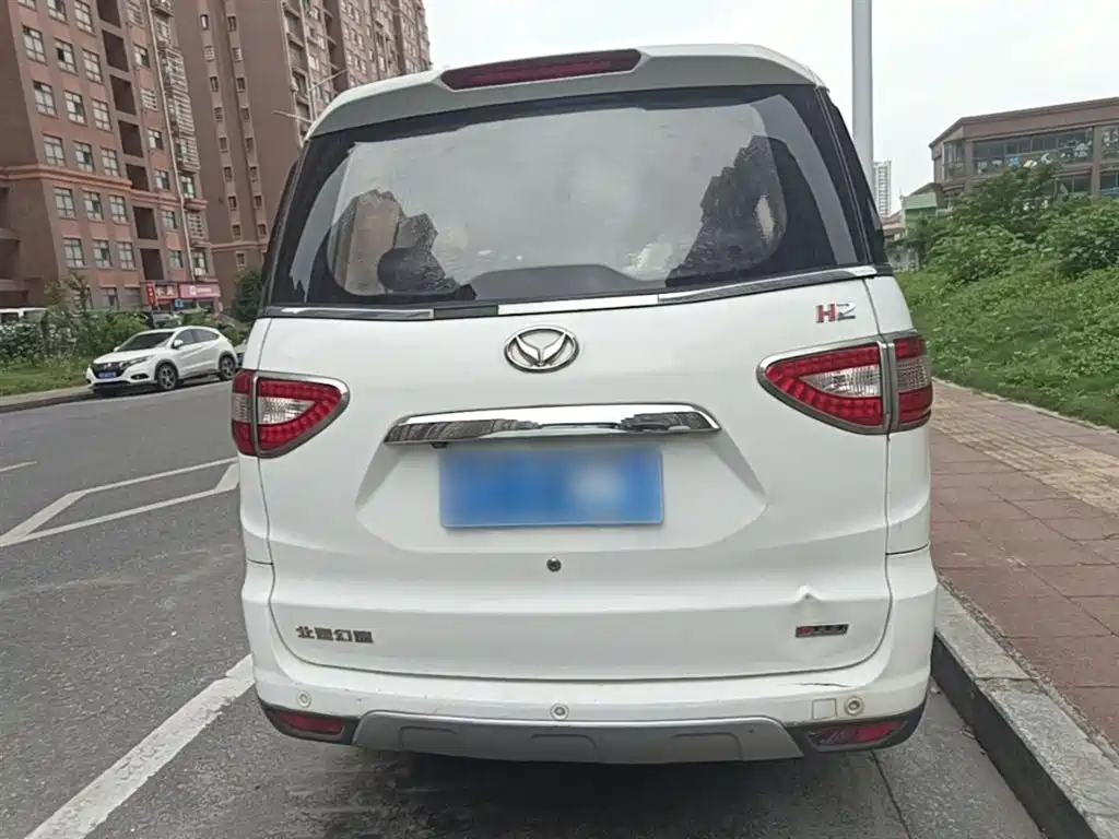 BAIC Huansu H2 1.5 L AMT Luxury BJ415 C