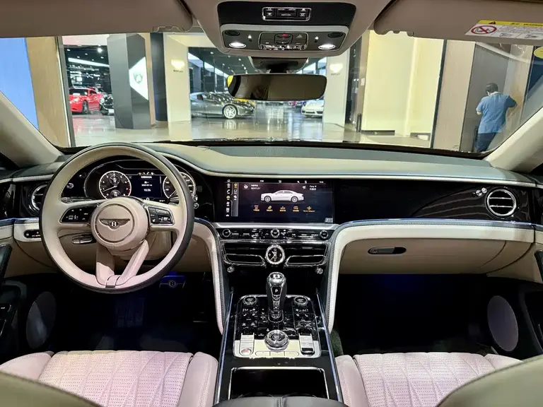 Bentley Flying Spur 4.0 T V8 Standard