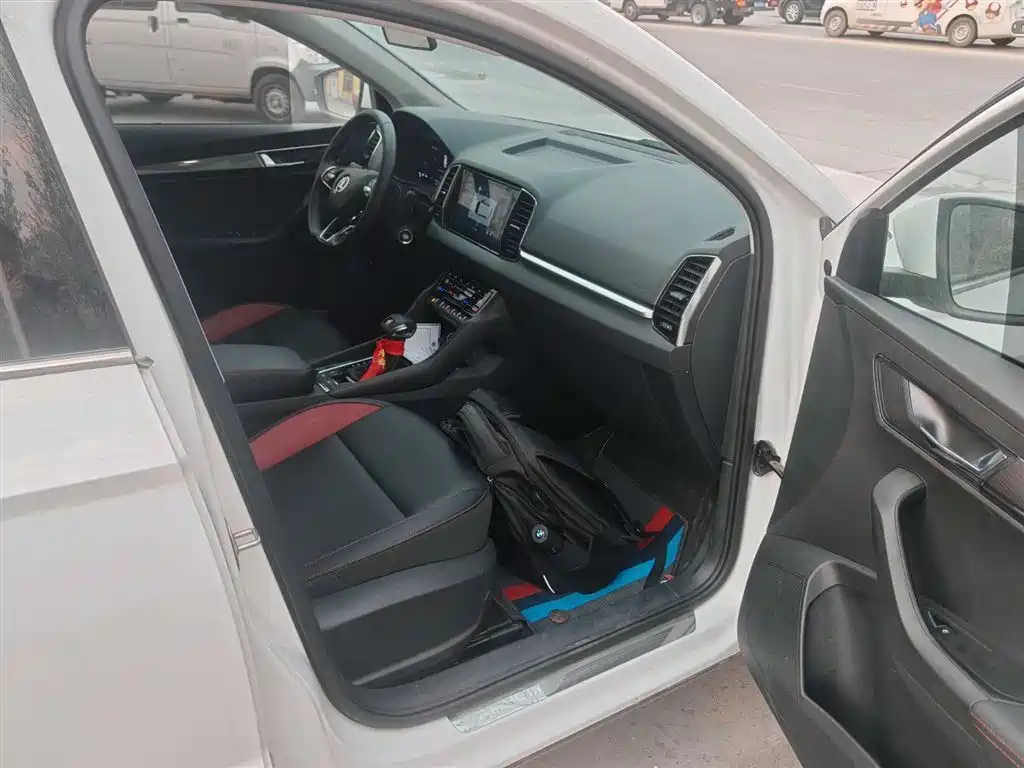 Karoq 柯珞克 2023款 TSI280 奢享版