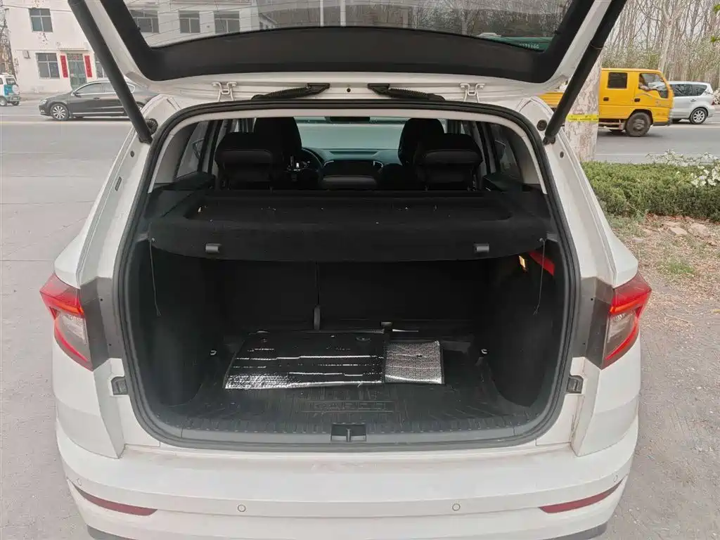 Karoq 柯珞克 2023款 TSI280 奢享版