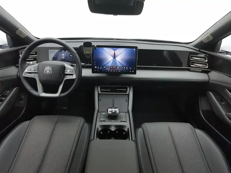 BYD Qin L DM-i Smart Drive 120 KM Leading