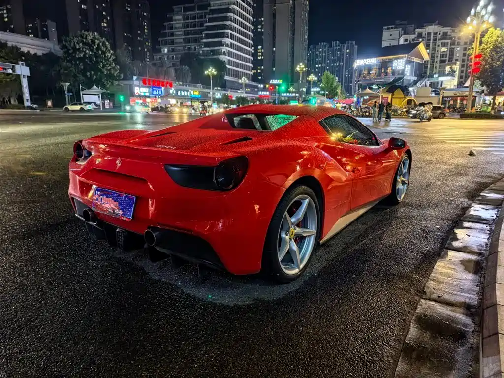 Ferrari 488 488 Spider