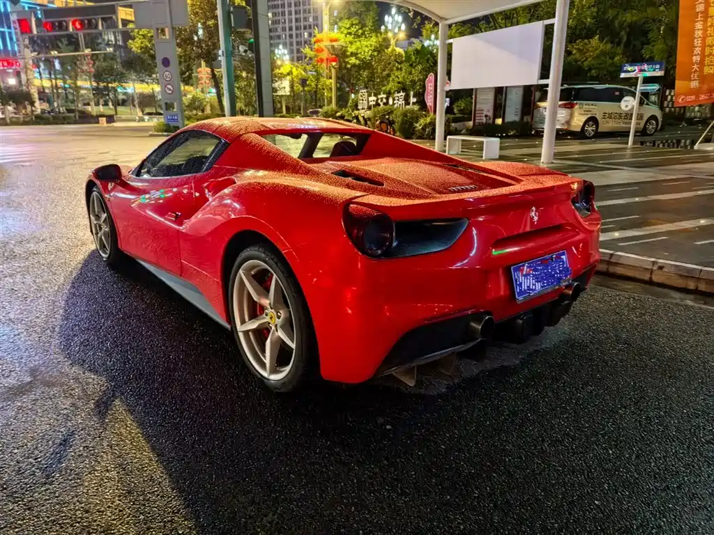 Ferrari 488 488 Spider