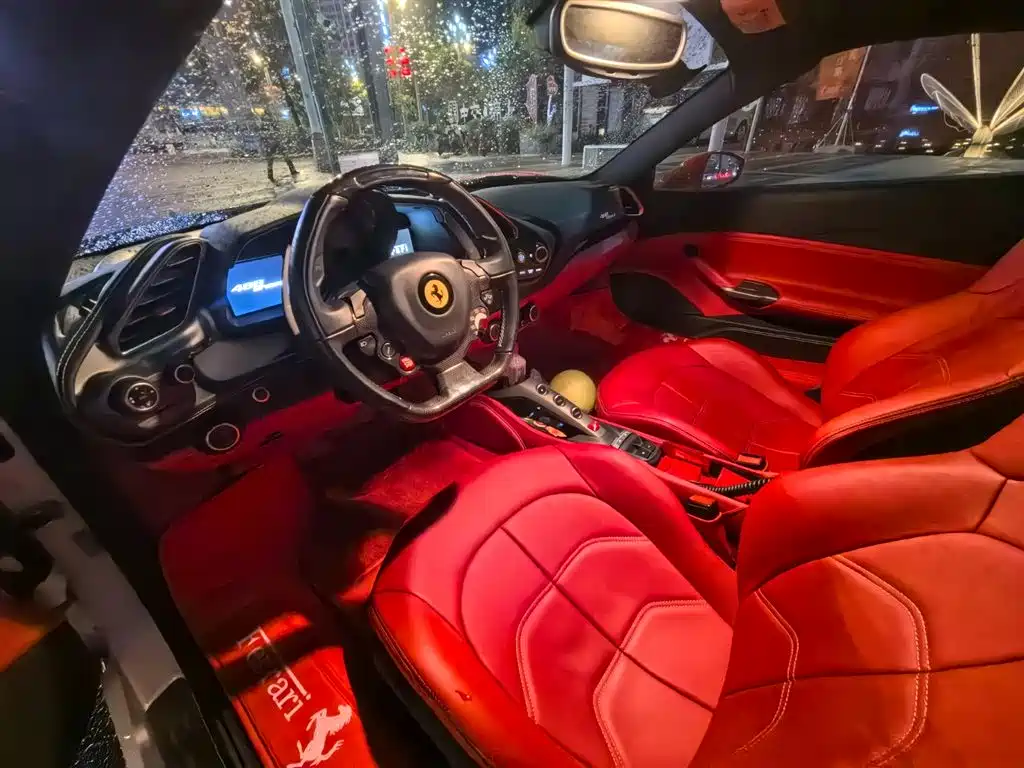 Ferrari 488 488 Spider