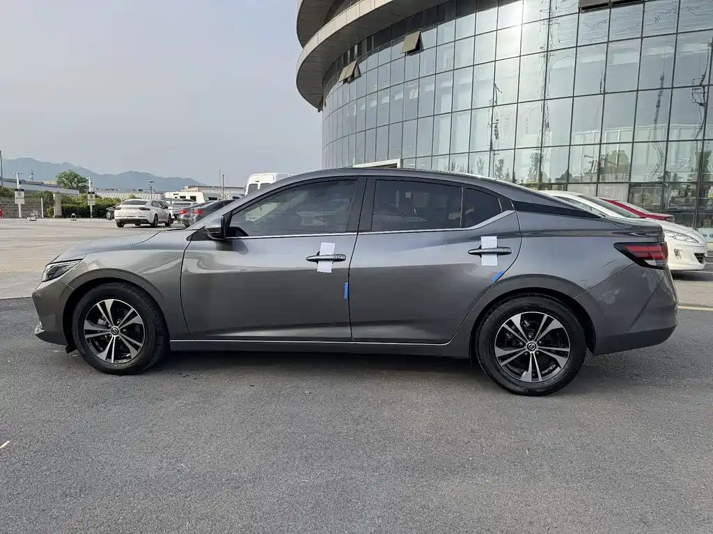 Sylphy 1.6 L XL CVT Joy