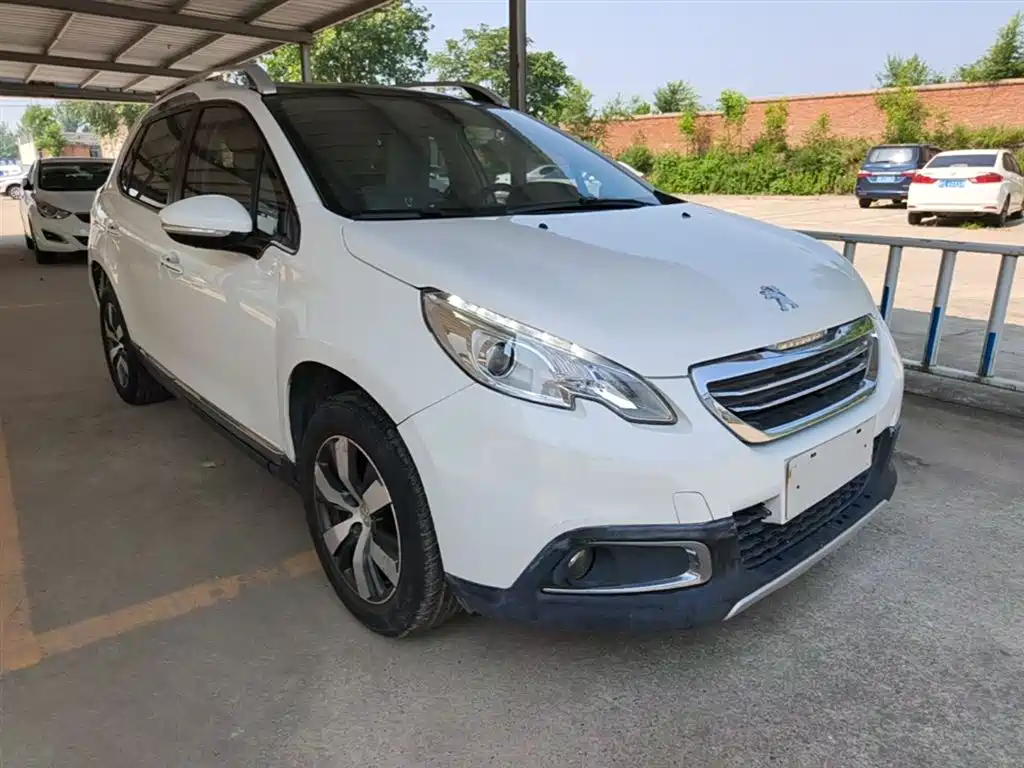 Peugeot 2008 2014 1.6 L Auto Navigator